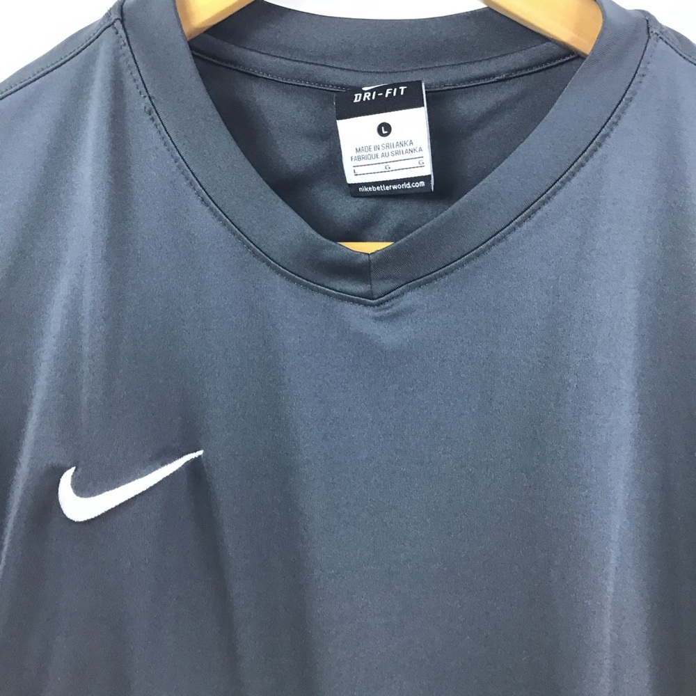 NIKE | Mens Shirt - Picture 2 of 4